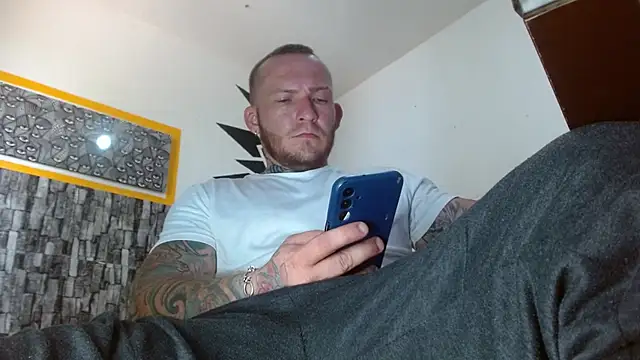 stripnolimits online show from 10/23/25, 04:39