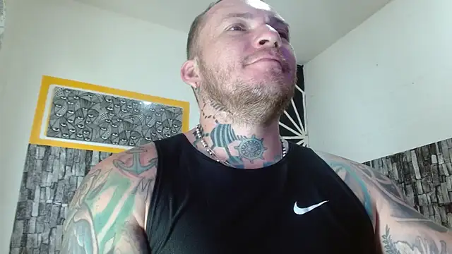 Snapshot of stripnolimits chatting on 11/28/25, 05:04 stripnolimits online show from 11/28/25, 05:04