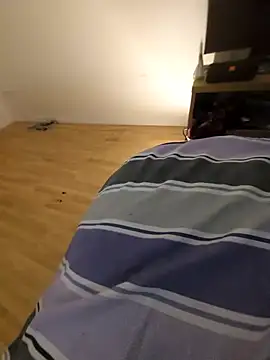 Snapshot of EmilyCD420 chatting on 10/30/25, 04:47 EmilyCD420 online show from 10/30/25, 04:47