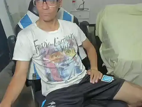 guachin hunk online show from 12/15/24, 03:56