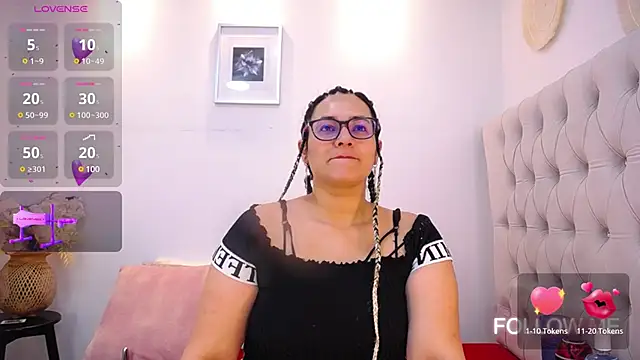 MIchelMomet online show from 01/28/25, 12:43