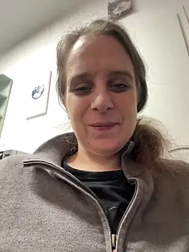 LadyChantale online show from 05/21/26, 05:47