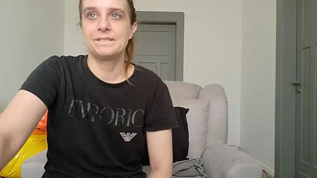 LadyChantale online show from 07/10/26, 09:12