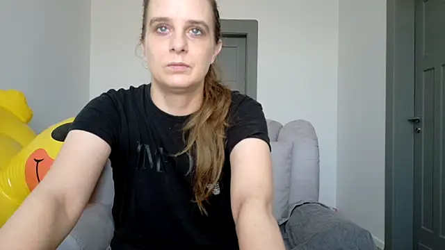 LadyChantale online show from 07/11/26, 06:38