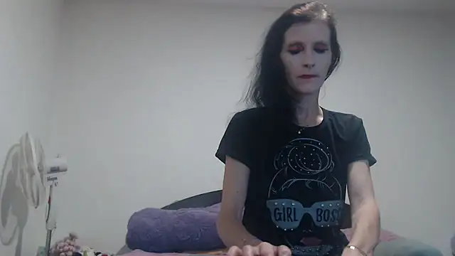 Bonny Ella online show from 12/15/24, 06:07