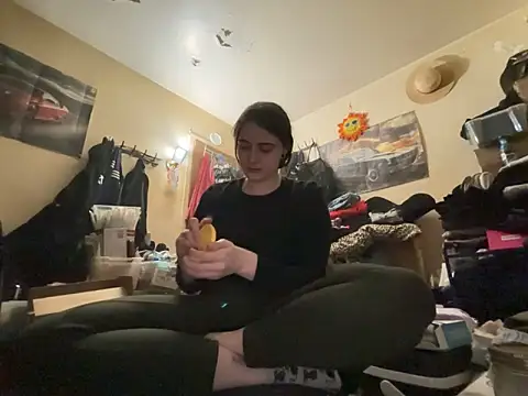 Snowbunnycake 131 online show from 05/08/26, 05:29