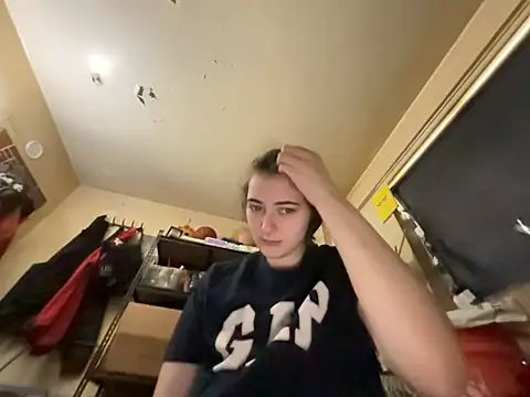 Snowbunnycake 131 online show from 06/03/26, 04:12
