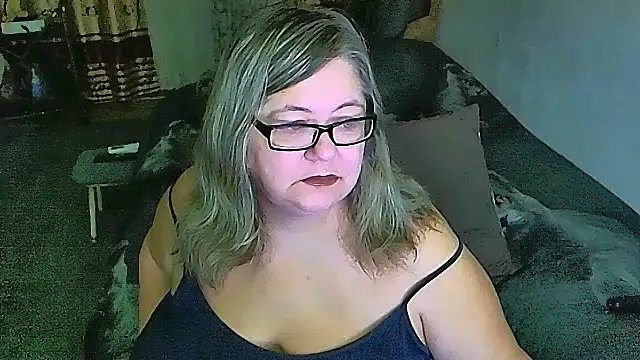 Snapshot of sex2 chatting on 12/20/25, 11:23 sex2 online show from 12/20/25, 11:23