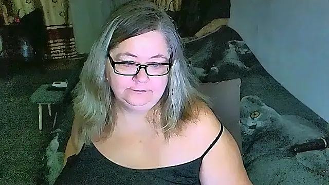 Snapshot of sex2 chatting on 02/17/26, 10:49 sex2 online show from 02/17/26, 10:49