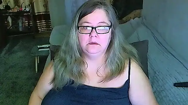 Snapshot of sex2 chatting on 05/25/26, 10:27 sex2 online show from 05/25/26, 10:27