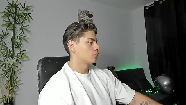 Giordano Russo online show from 01/23/25, 01:56