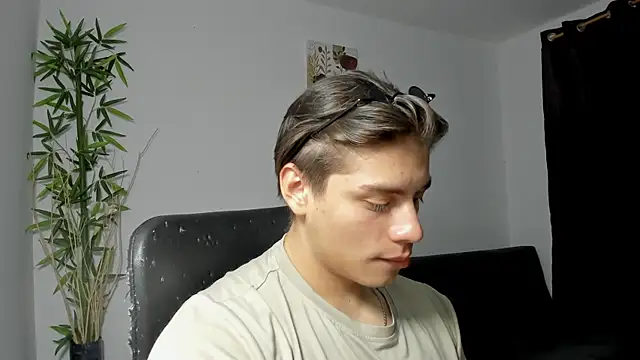 Giordano Russo online show from 02/09/25, 03:43