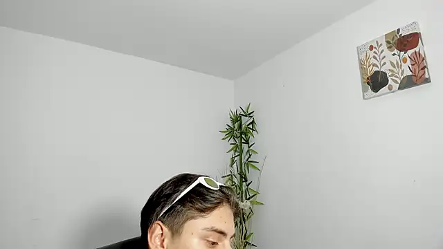 Snapshot of Giordano_Russo chatting on 03/09/25, 04:38 Giordano Russo online show from 03/09/25, 04:38