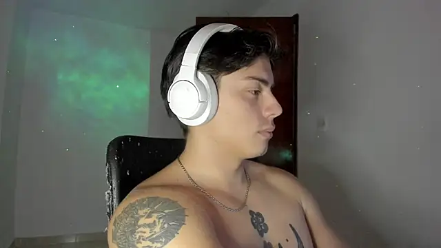 Snapshot of Giordano_Russo chatting on 09/20/25, 10:00 Giordano Russo online show from 09/20/25, 10:00