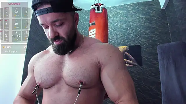 Snapshot of alexhunk09 chatting on 12/06/24, 01:51 alexhunk09 online show from 12/06/24, 01:51