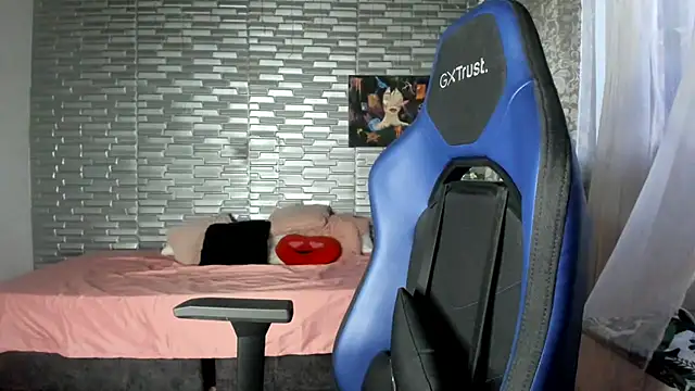 Ginger Sweetty online show from 07/10/26, 11:29