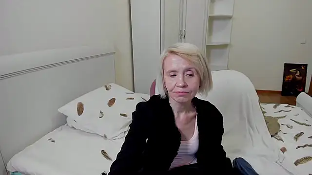 aminalive online show from 11/15/25, 06:04