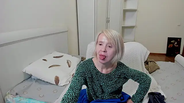 aminalive online show from 11/26/25, 07:26