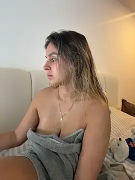 oriana zoeee online show from 04/30/26, 12:39