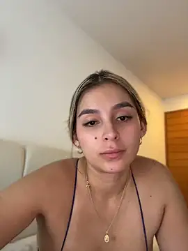 oriana zoeee online show from 06/08/26, 02:12