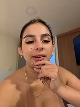 oriana zoeee online show from 06/28/26, 09:54