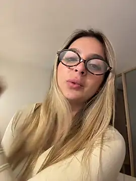 oriana zoeee online show from 07/31/26, 11:26