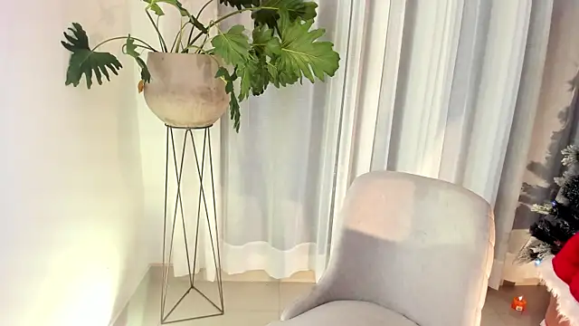 Lucy fit online show from 12/28/24, 04:30