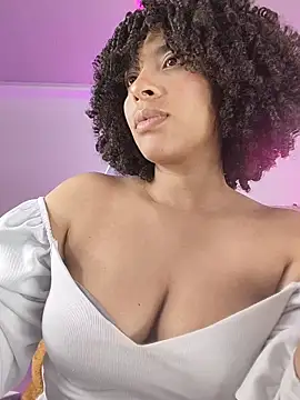 DannaBerry online show from 11/28/25, 03:04