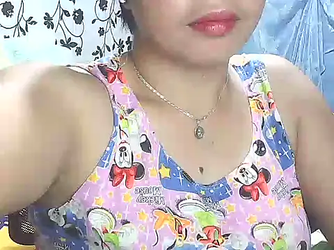 Snapshot of lovely_samxxx24 chatting on 12/13/24, 04:11 lovely samxxx24 online show from 12/13/24, 04:11