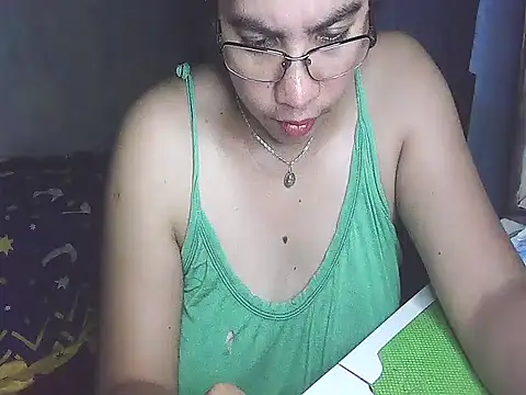 Snapshot of lovely_samxxx24 chatting on 12/14/24, 08:34 lovely samxxx24 online show from 12/14/24, 08:34