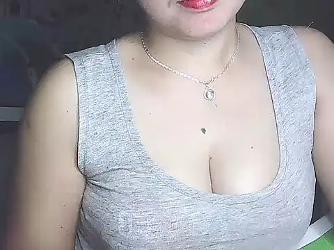 Snapshot of lovely_samxxx24 chatting on 01/11/25, 01:22 lovely samxxx24 online show from 01/11/25, 01:22