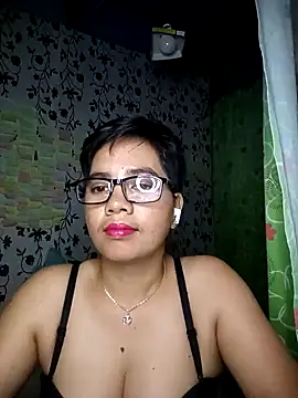 Snapshot of lovely_samxxx24 chatting on 02/16/25, 06:21 lovely samxxx24 online show from 02/16/25, 06:21