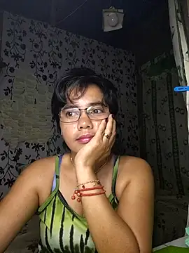 Snapshot of lovely_samxxx24 chatting on 09/21/25, 06:53 lovely samxxx24 online show from 09/21/25, 06:53