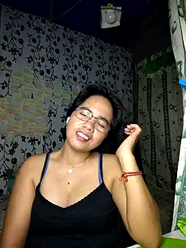 Snapshot of lovely_samxxx24 chatting on 10/10/25, 01:37 lovely samxxx24 online show from 10/10/25, 01:37