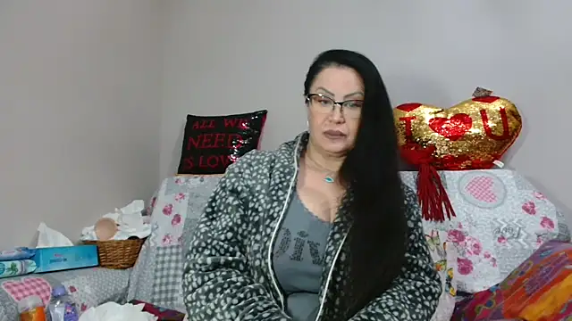 x  KHALEESI  x online show from 12/05/24, 11:29