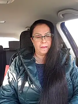 x  KHALEESI  x online show from 12/13/24, 08:41