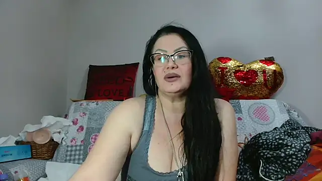 x  KHALEESI  x online show from 12/13/24, 09:52