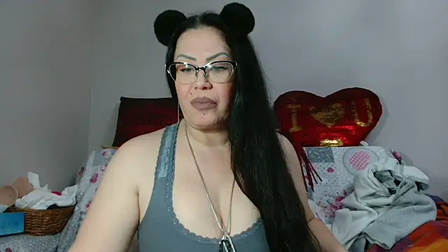 x  KHALEESI  x online show from 12/15/24, 10:26