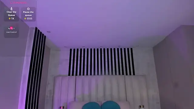NiaHolland online show from 07/12/26, 11:29