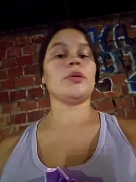 Snapshot of sweet_lucia chatting on 11/06/25, 12:11 sweet lucia online show from 11/06/25, 12:11