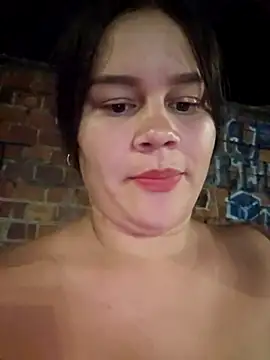 Snapshot of sweet_lucia chatting on 02/11/26, 12:04 sweet lucia online show from 02/11/26, 12:04