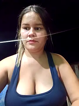 Snapshot of sweet_lucia chatting on 02/13/26, 02:18 sweet lucia online show from 02/13/26, 02:18