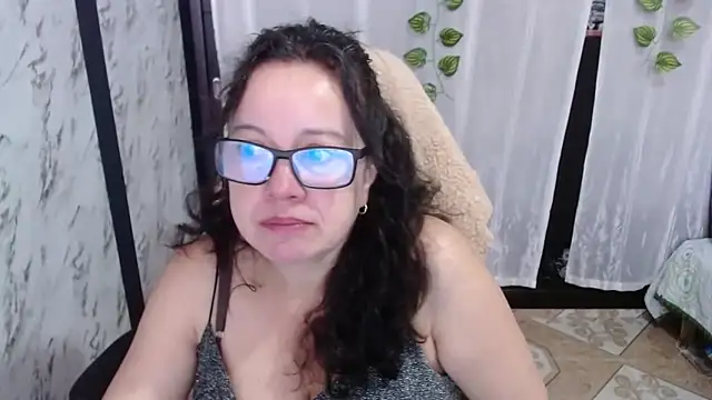 Sonialorens  online show from 02/20/25, 02:13