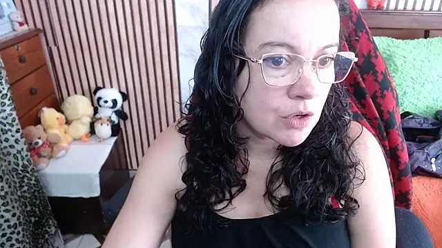 Sonialorens  online show from 10/08/25, 04:26