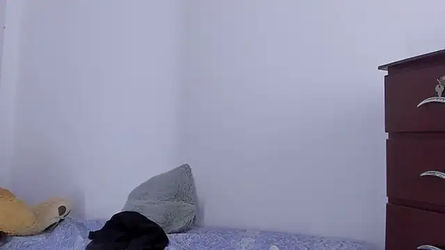 Emma lean online show from 09/21/25, 01:35