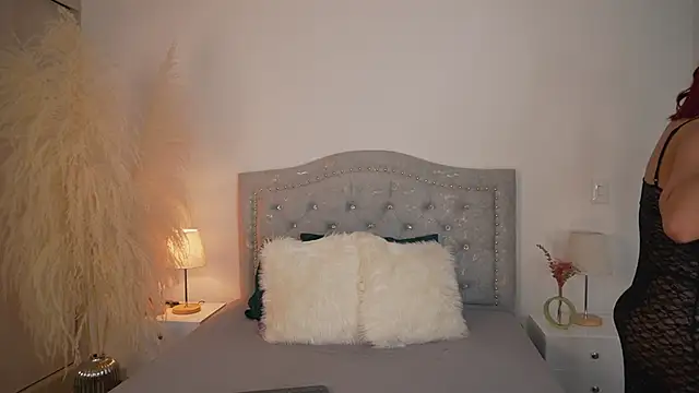 Snapshot of LaraBaker chatting on 10/03/25, 01:19 LaraBaker online show from 10/03/25, 01:19