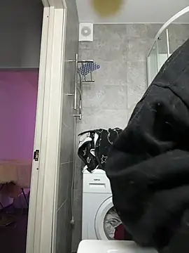 Snapshot of B_Ratz chatting on 02/20/25, 11:32 B Ratz online show from 02/20/25, 11:32