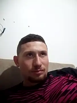 Snapshot of Juninho5755 chatting on 11/18/25, 10:14 Juninho5755 online show from 11/18/25, 10:14