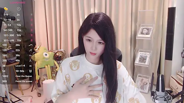 Judy0523 online show from 02/26/25, 03:53