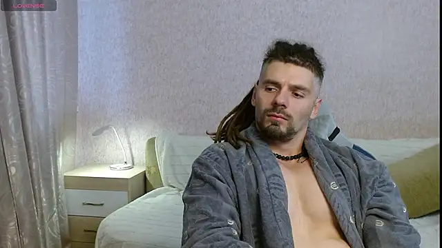 Aestheticguy101 online show from 10/19/25, 10:16